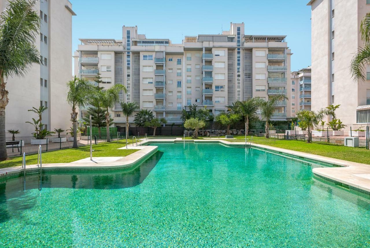 Wintowinrentals Best Location, Beach, Pool & Parking Rincón de la Victoria Eksteriør billede