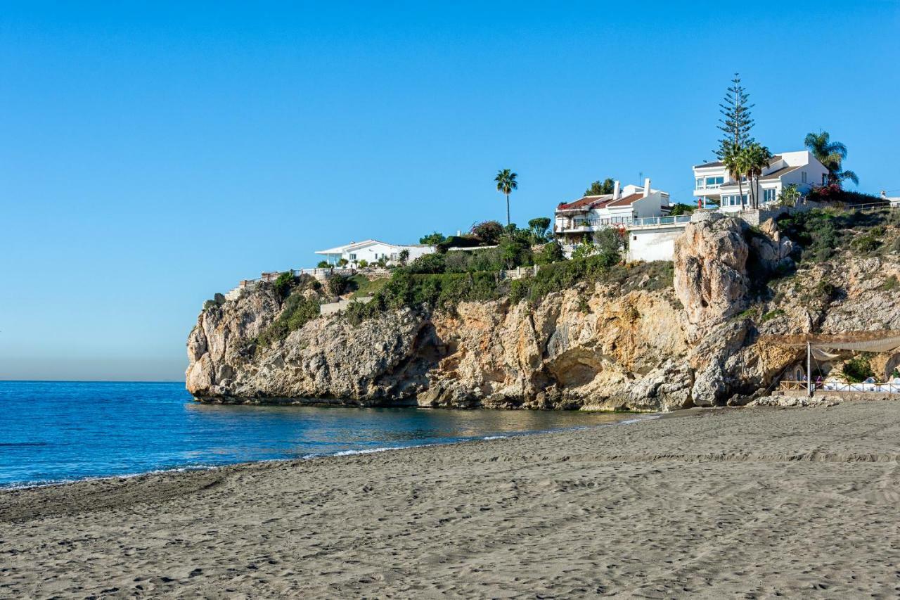 Wintowinrentals Best Location, Beach, Pool & Parking Rincón de la Victoria Eksteriør billede
