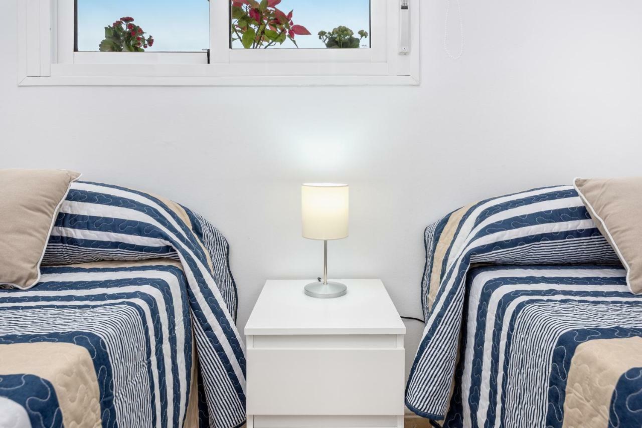 Wintowinrentals Best Location, Beach, Pool & Parking Rincón de la Victoria Eksteriør billede